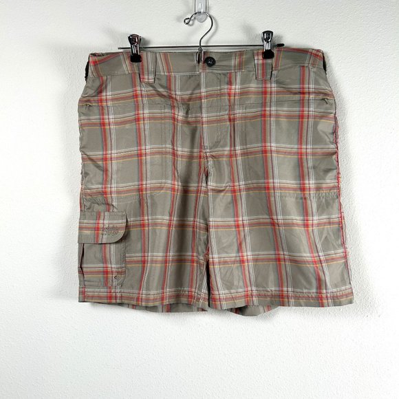 Cabelas Womens Plaid Cargo Shorts Size 14 Brown Red Polyester Fish Golf Hiking - Picture 1 of 15